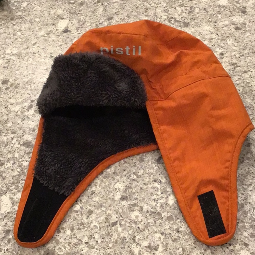 Pistil bomber hat